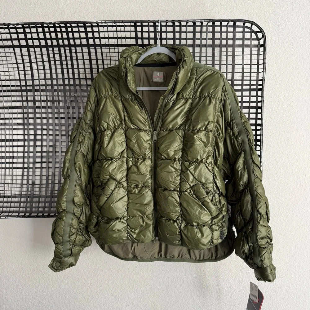 Free people Pippa Scrunchy Glossy Packable Puffer Jacket sea grass green - Picture 2 of 7